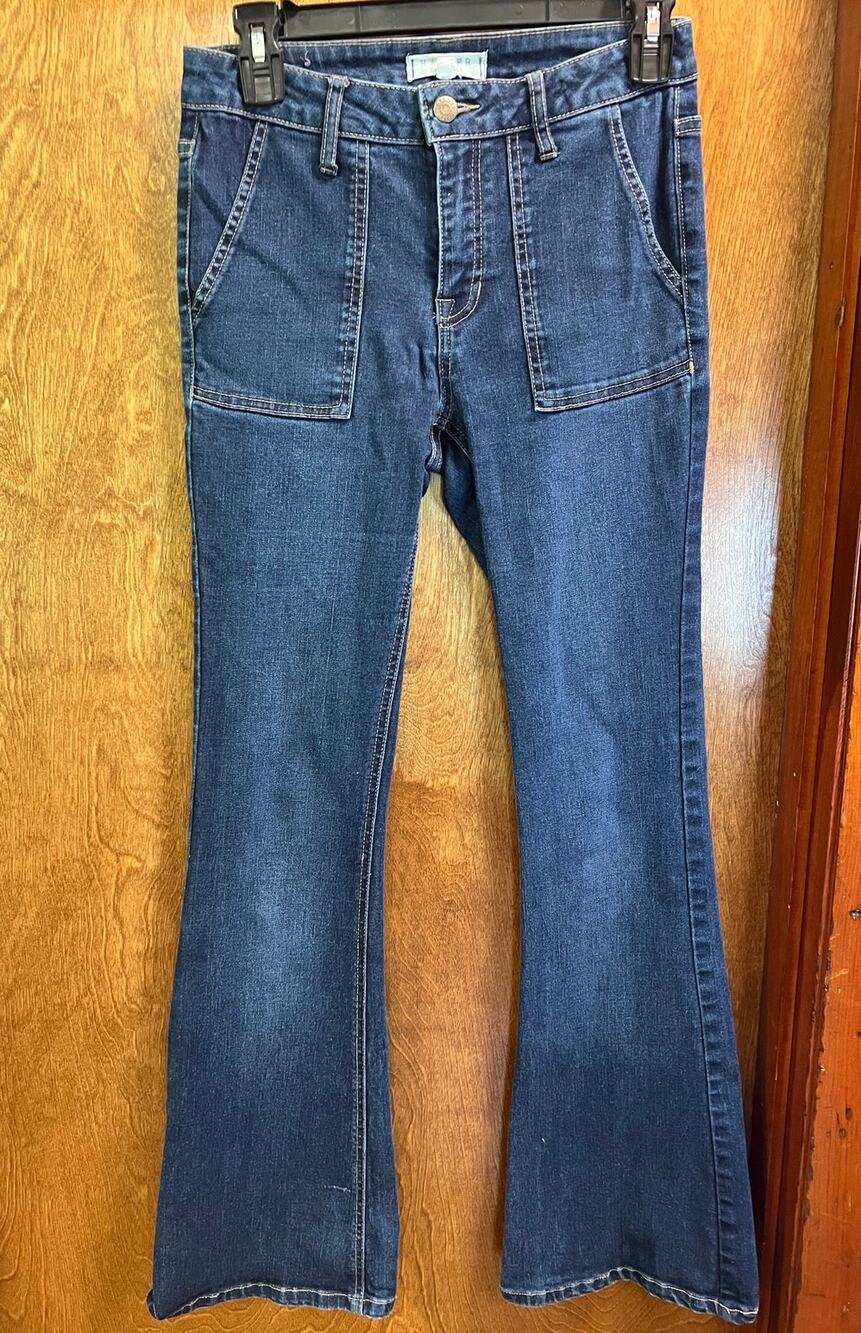 Harper Heritage Mid Rise Flare Jeans Dark Wash Stretch Denim Size 26"W (2) Boho